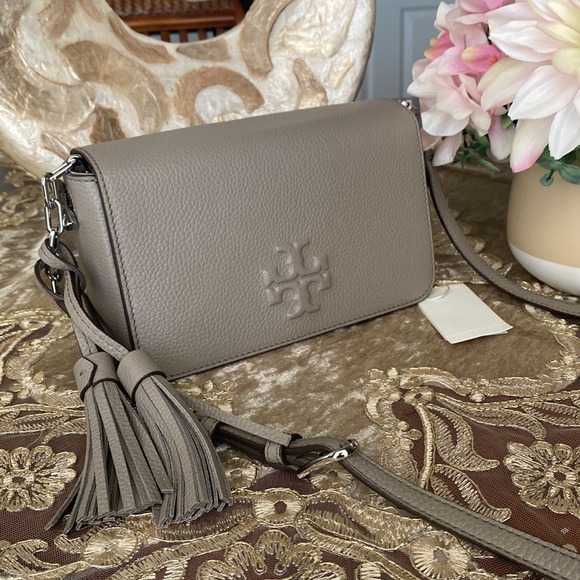 Tory Burch Handbags - Tory Burch Thea crossbody